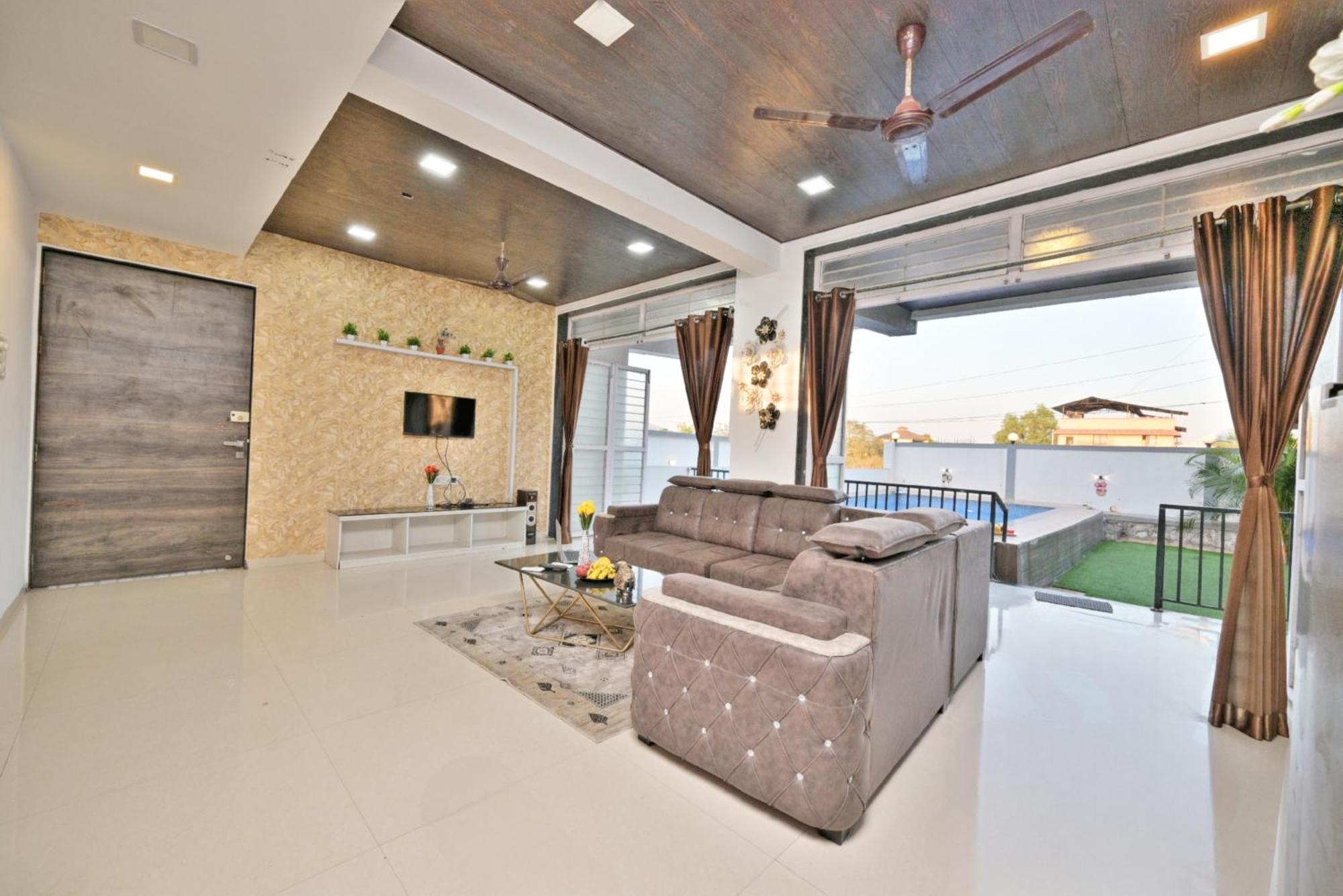 לונבלה Ll Empyrean Stay Ll 4Bhk Ll Ac Ll Pool Ll Mystical Stone Villa Ll מראה חיצוני תמונה