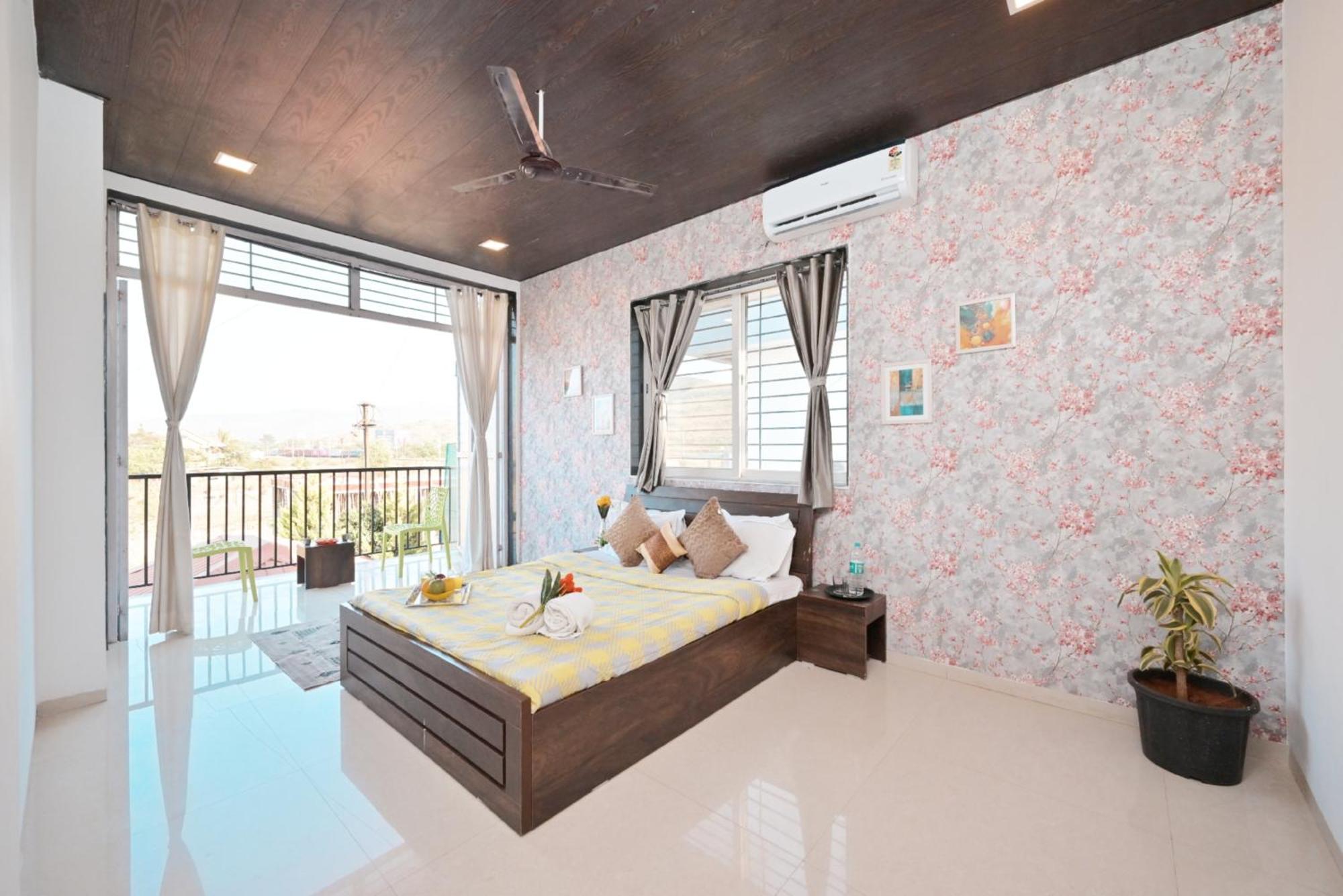 לונבלה Ll Empyrean Stay Ll 4Bhk Ll Ac Ll Pool Ll Mystical Stone Villa Ll מראה חיצוני תמונה