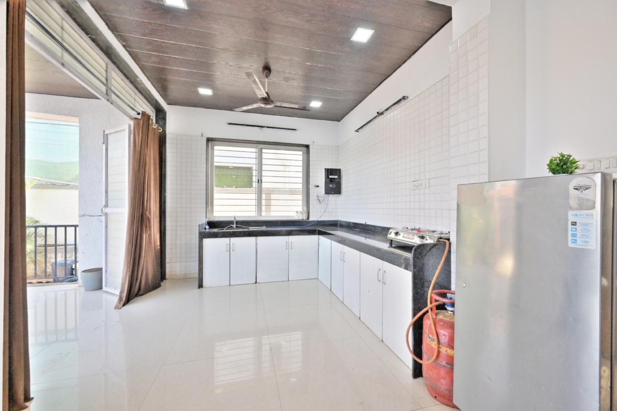 לונבלה Ll Empyrean Stay Ll 4Bhk Ll Ac Ll Pool Ll Mystical Stone Villa Ll מראה חיצוני תמונה