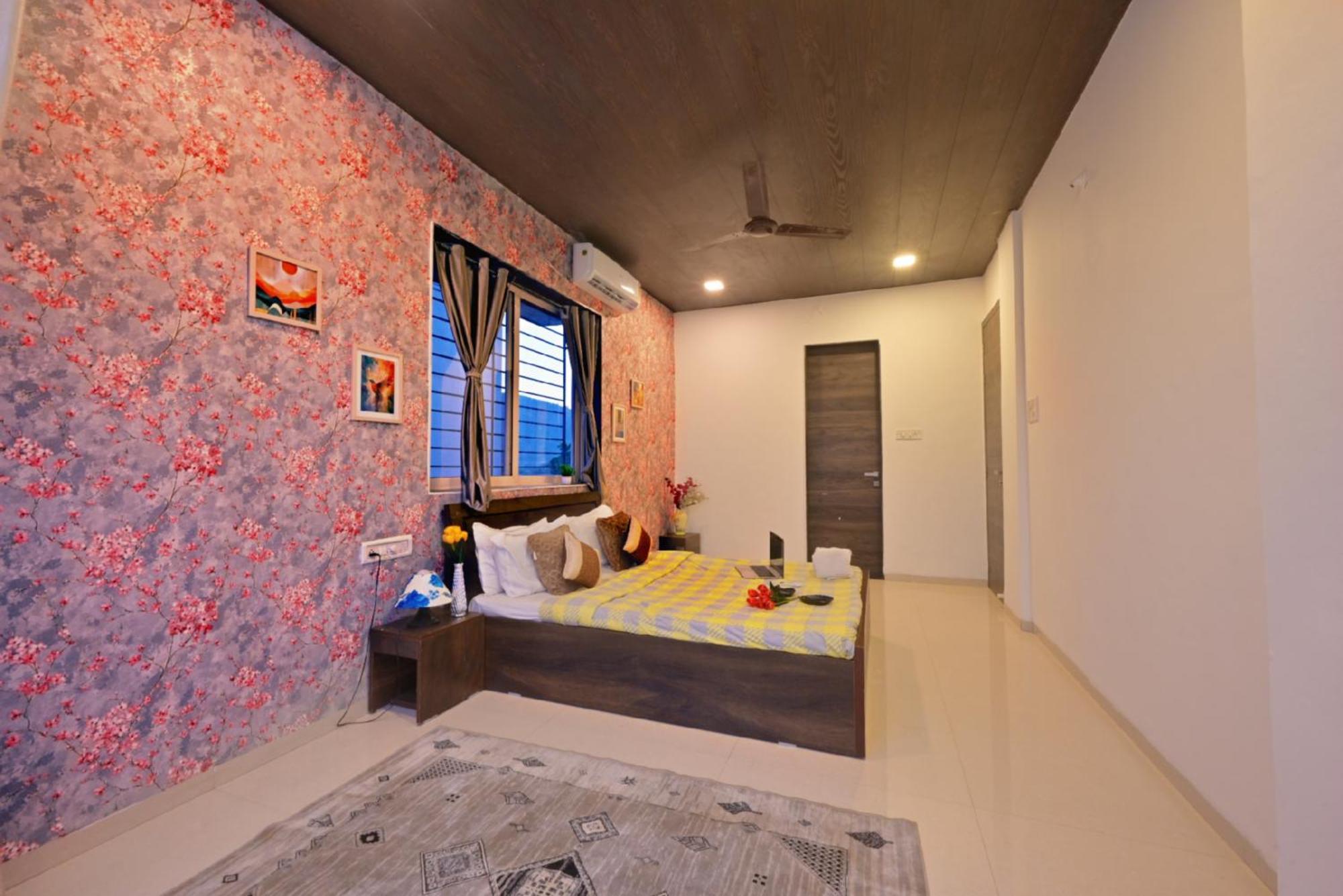 לונבלה Ll Empyrean Stay Ll 4Bhk Ll Ac Ll Pool Ll Mystical Stone Villa Ll מראה חיצוני תמונה
