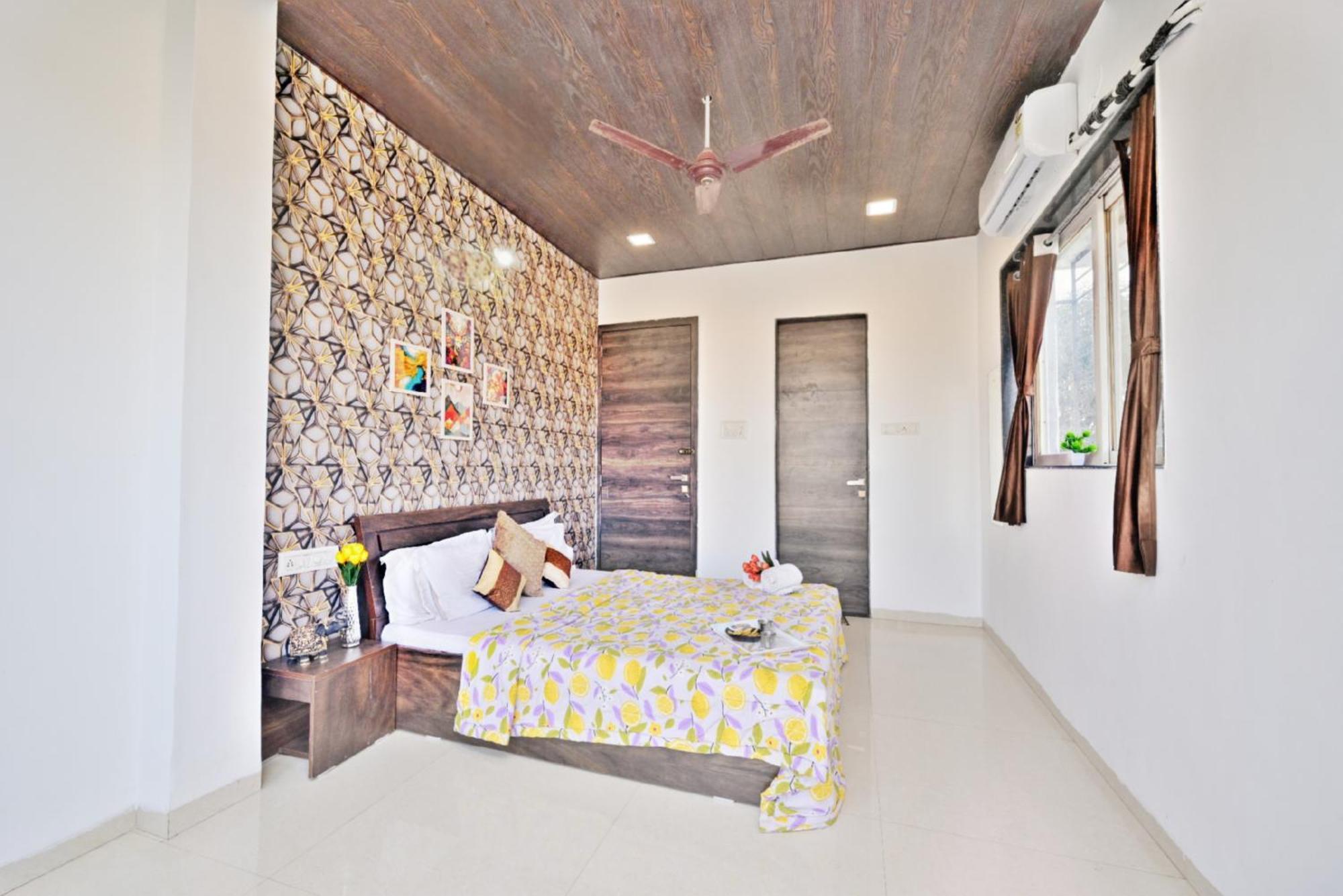 לונבלה Ll Empyrean Stay Ll 4Bhk Ll Ac Ll Pool Ll Mystical Stone Villa Ll מראה חיצוני תמונה